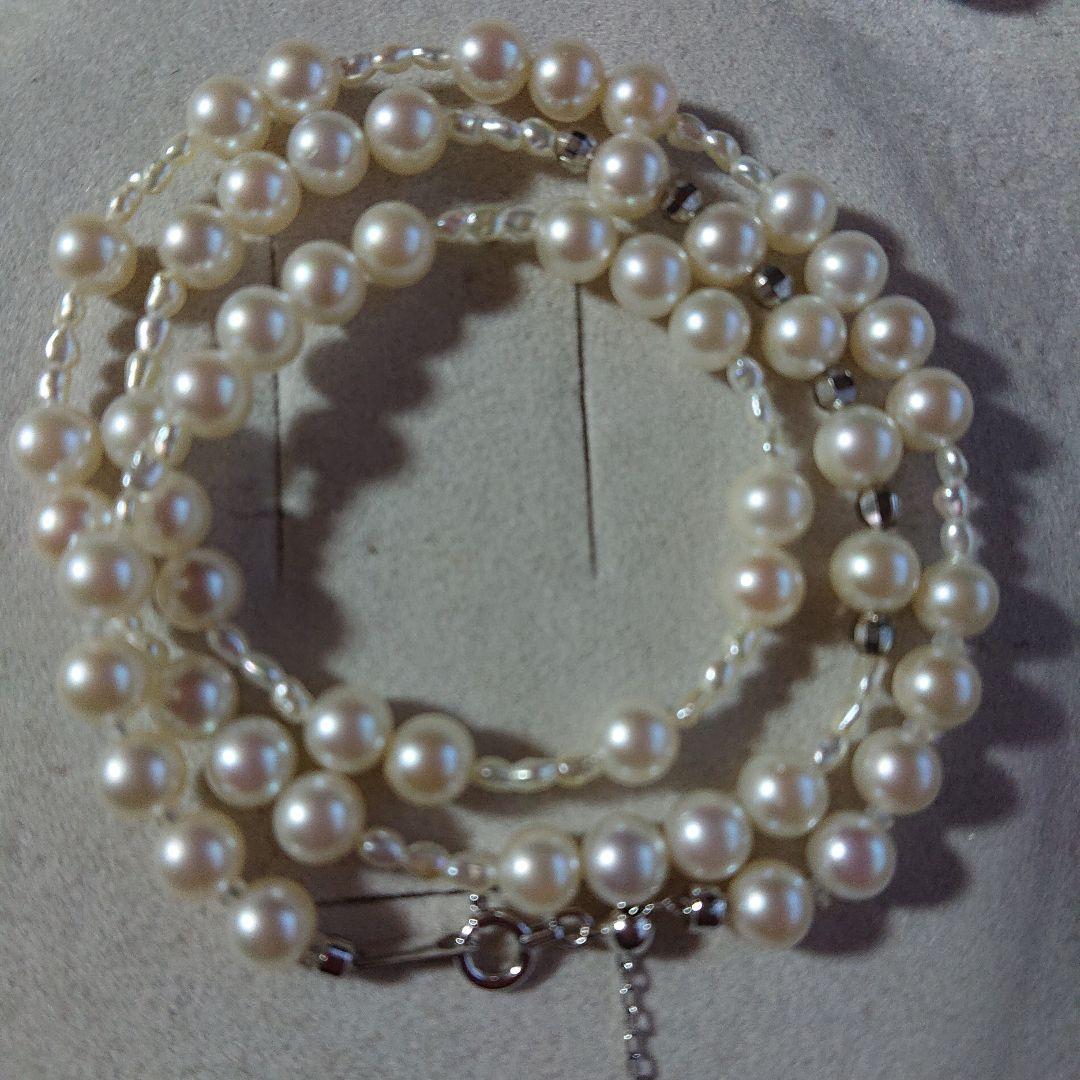 K18WG Akoya Pearl Baby Pearl and Akoya Keshi Pearl Necklace with white pearls and adjustable clasp