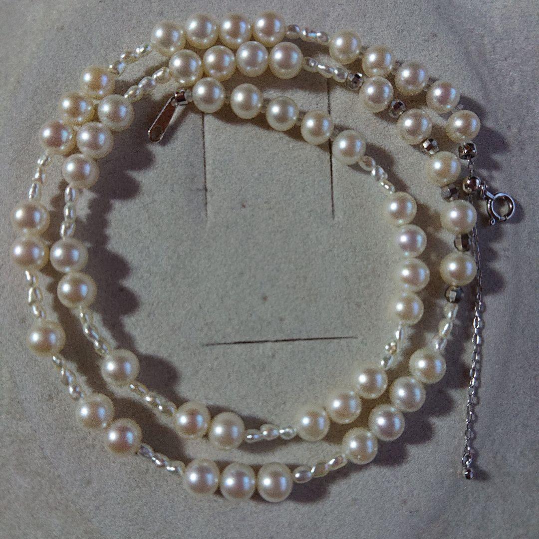 K18WG Akoya Pearl Baby Pearl and Akoya Keshi Pearl Necklace with white pearls and adjustable clasp