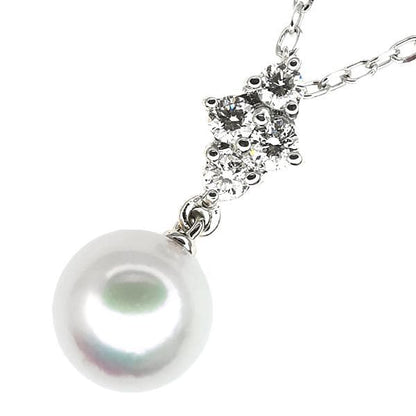 Mikimoto K18WG necklace featuring a 7.5mm pearl and small diamond on a 38cm white gold chain