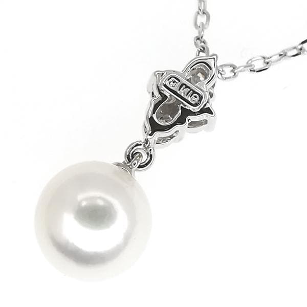 Mikimoto K18WG necklace featuring a 7.5mm pearl and small diamond on a 38cm white gold chain