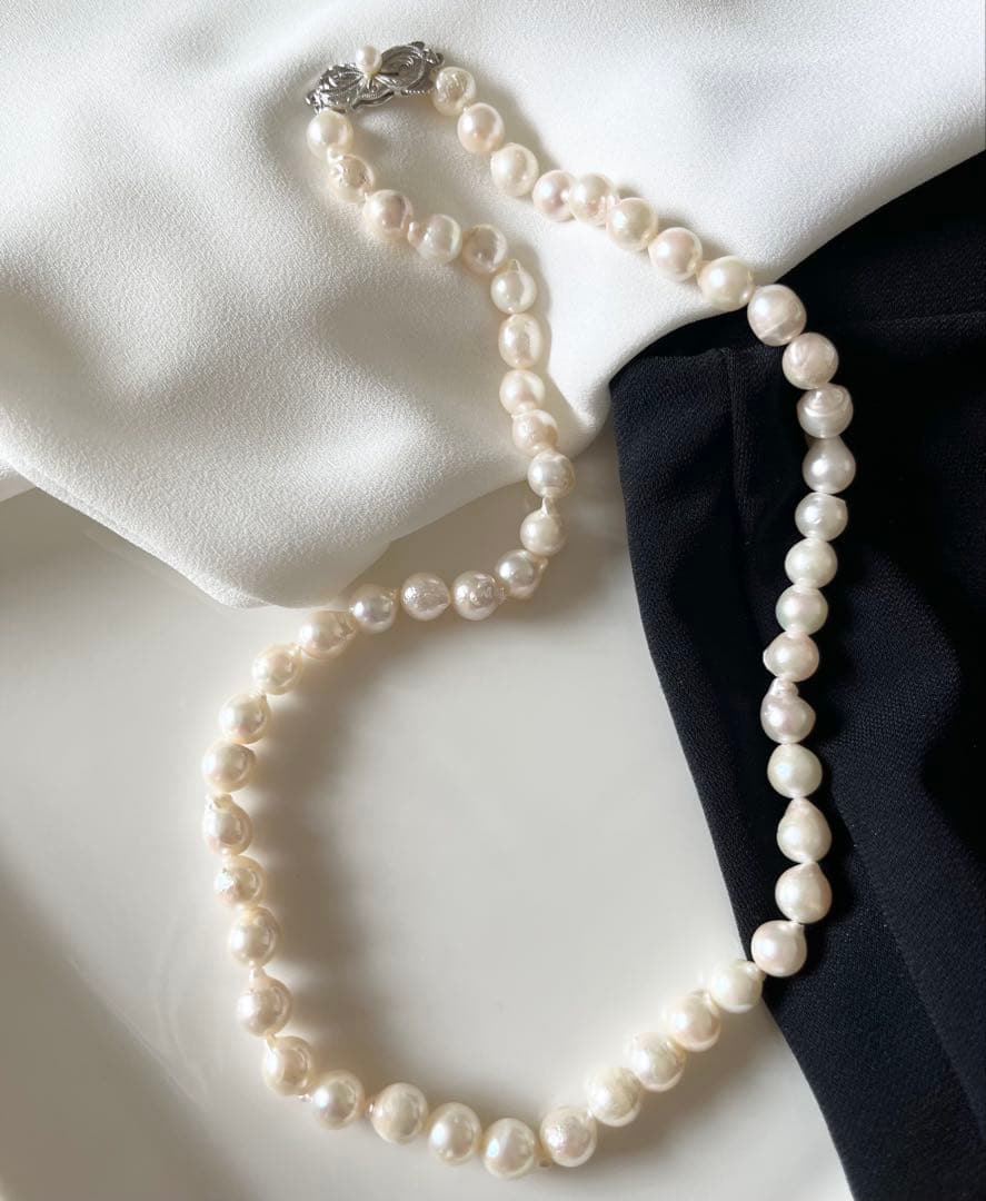 Akoya pearl baroque necklace with 6.5-7mm pearls and silver clasp, length 42cm