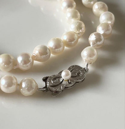 Akoya pearl baroque necklace with 6.5-7mm pearls and silver clasp, length 42cm