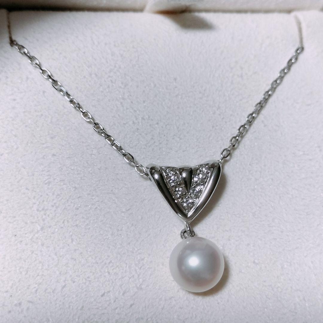 Mikimoto diamond and Akoya pearl necklace in 18K white gold with 7.8mm pearls and clasp markings