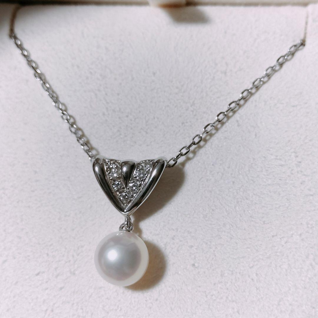 Mikimoto diamond and Akoya pearl necklace in 18K white gold with 7.8mm pearls and clasp markings