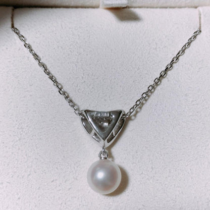 Mikimoto diamond and Akoya pearl necklace in 18K white gold with 7.8mm pearls and clasp markings