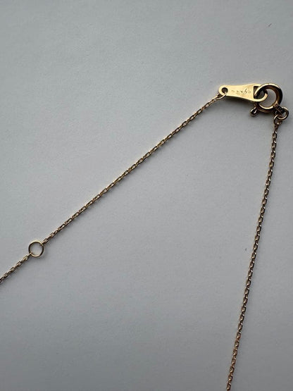 Agate square-beaded gold necklace approximately 75cm long with adjustable chain and guarantee certificate