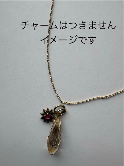 Agate square-beaded gold necklace approximately 75cm long with adjustable chain and guarantee certificate