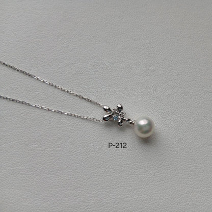 P212 pearl pendant featuring 7.0-7.5 mm Akoya pearls, diamonds, sky blue topaz on 40 cm gold chain