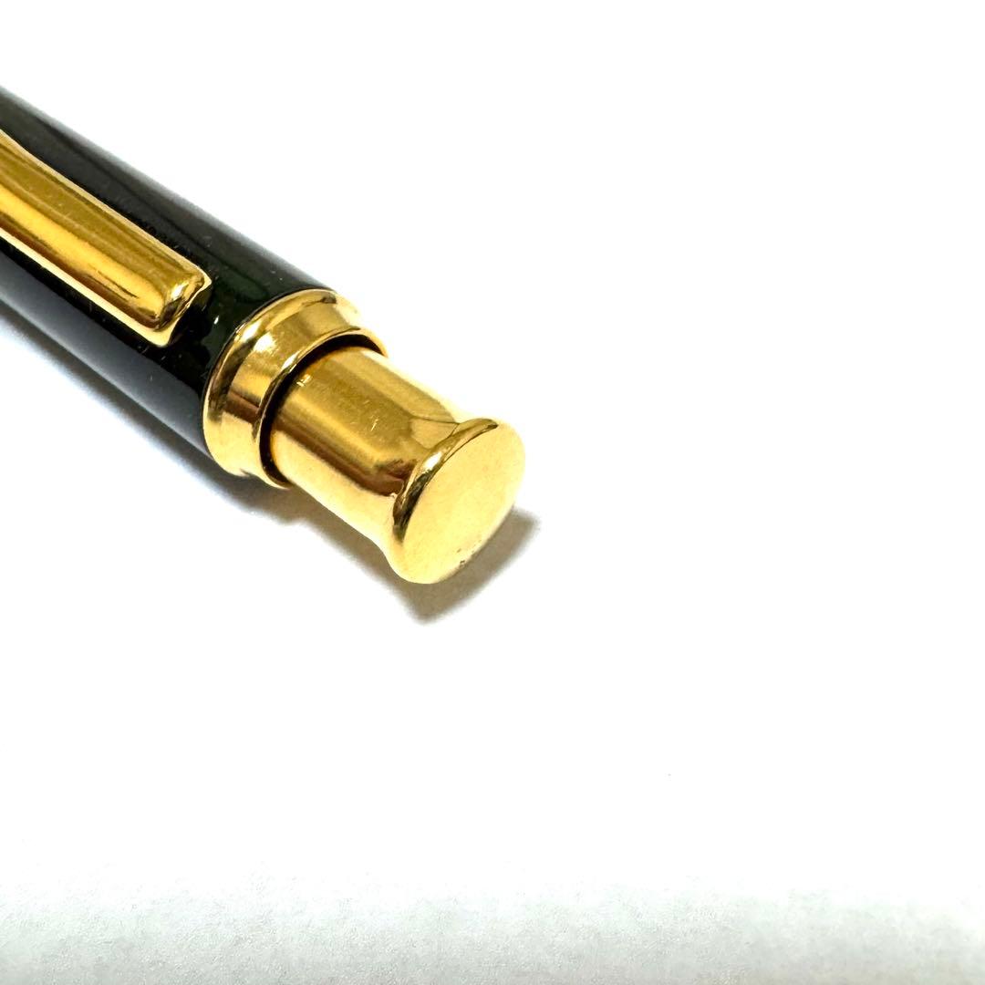 Rare discontinued Pilot Cavalier mechanical pencil with green body, gold clip, 0.5mm lead, and included case