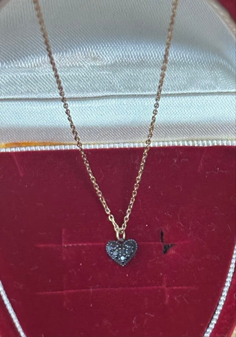 Agate heart-shaped black diamond necklace with 0.04ct stone set in K10 yellow gold