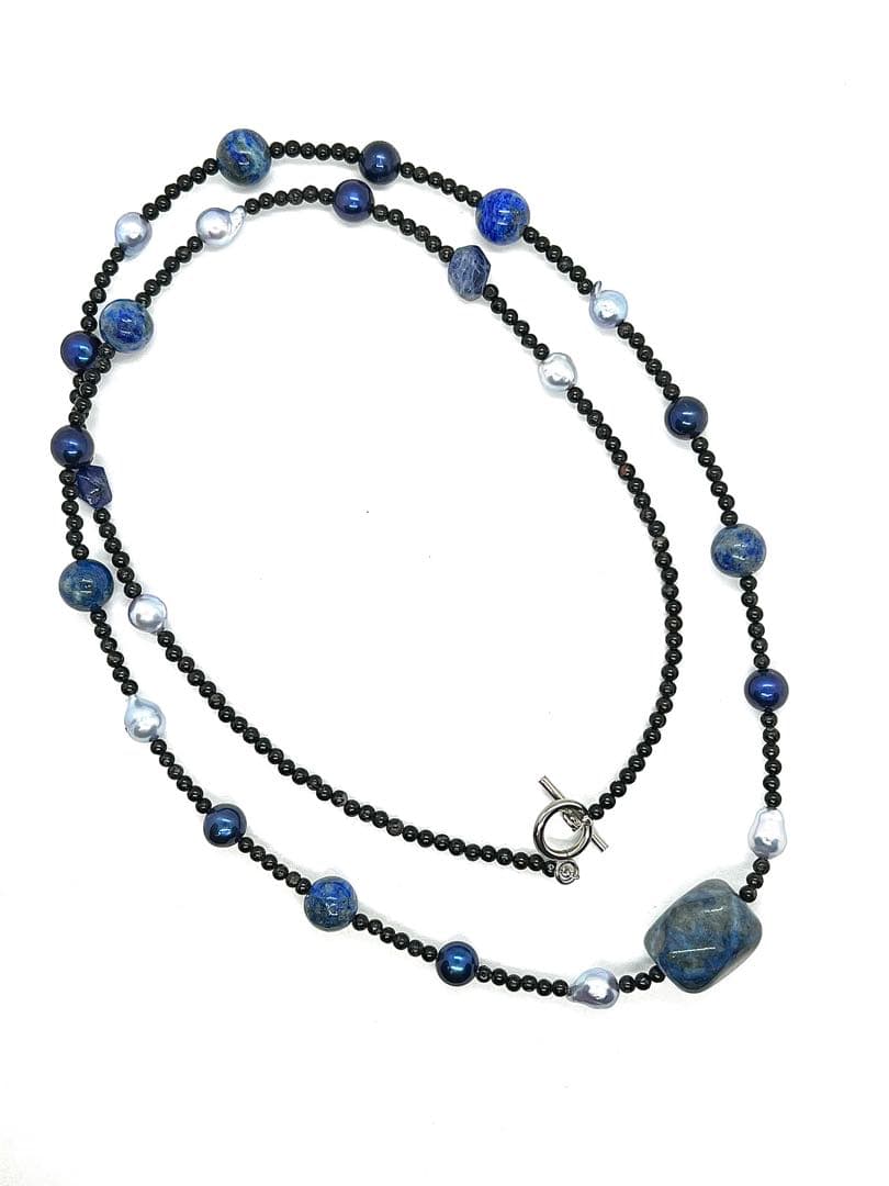 Akoya pearl necklace with large gray lapis lazuli beads on a black tourmaline chain, 80cm length