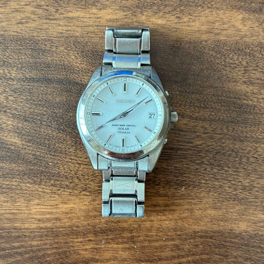 SEIKO V157-0BX0 Solar Men's Watch — Japanese