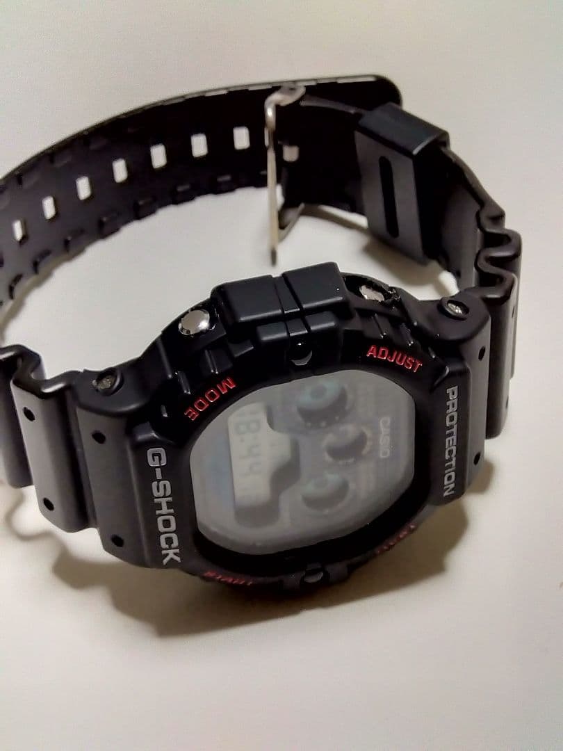 CASIO DW5900 Digital Men's Watch — Japanese