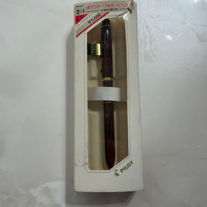 PILOT EXECT ballpoint pen and 0.5mm mechanical pencil set on white background