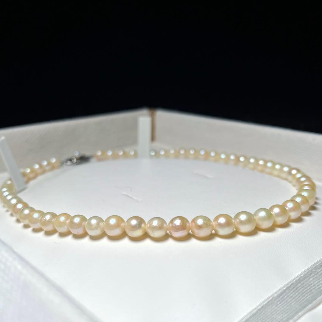 Akoya pearl necklace with 6.0-6.5mm round white pearls and engraved SILVER clasp, 37cm length