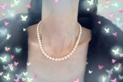 Akoya pearl necklace with 7mm Japanese pearls and champagne gold chain, 42cm length
