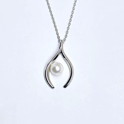 Mikimoto pearl necklace pendant with 6.3mm pearls on a 40cm silver chain