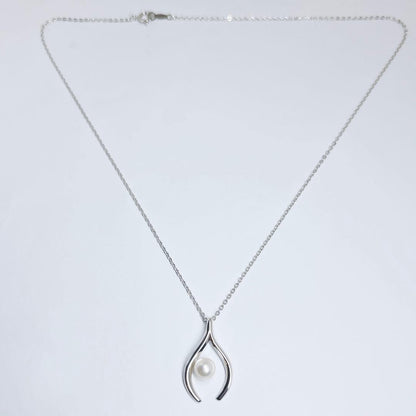 Mikimoto pearl necklace pendant with 6.3mm pearls on a 40cm silver chain