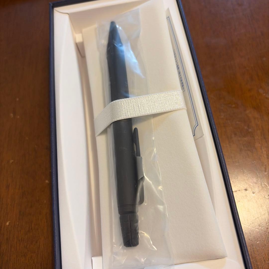PILOT Ballpoint Pen Rise in sleek midnight black finish shown on white background