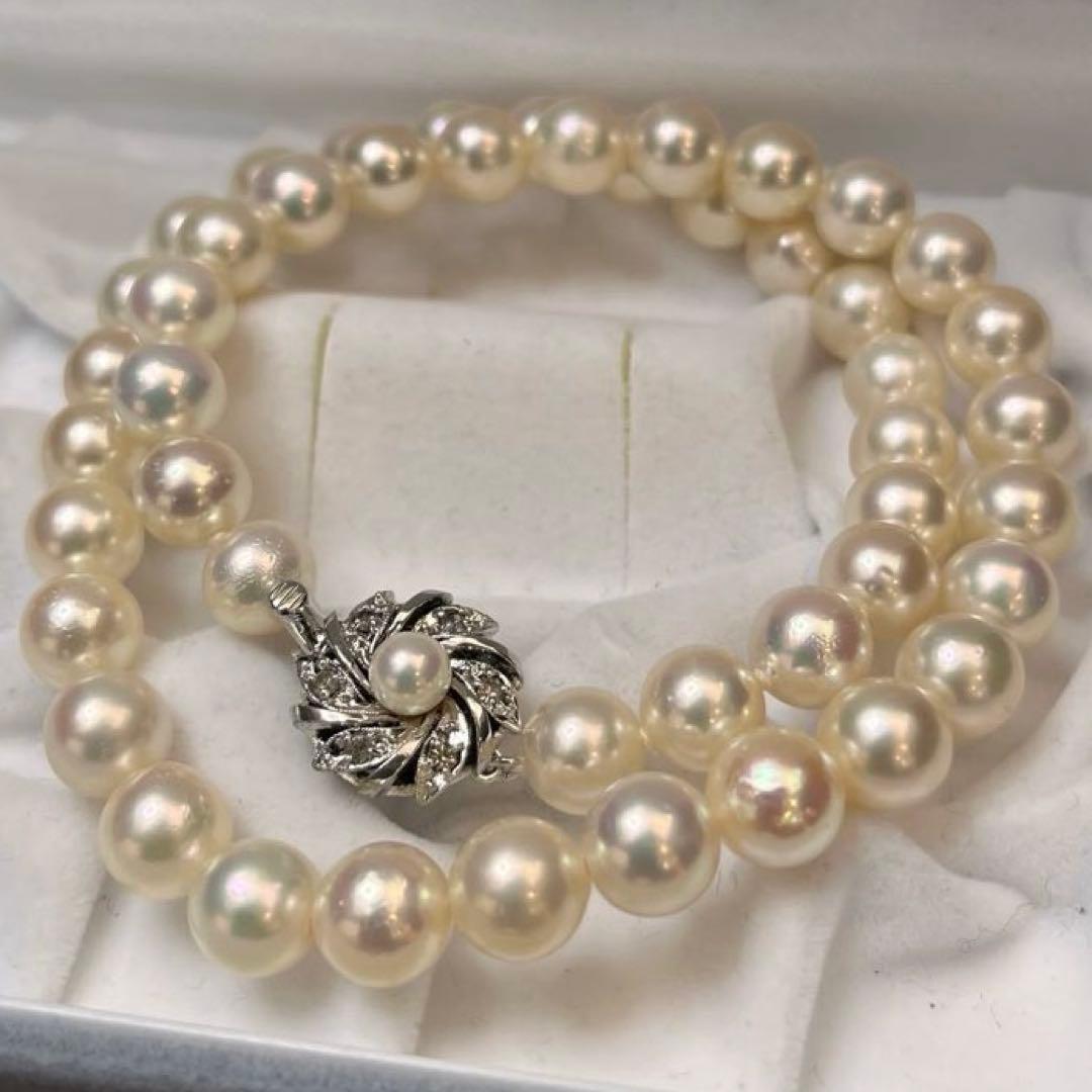 Akoya white pearl necklace with 8.6-8.8mm pearls and silver clasp, 41cm length