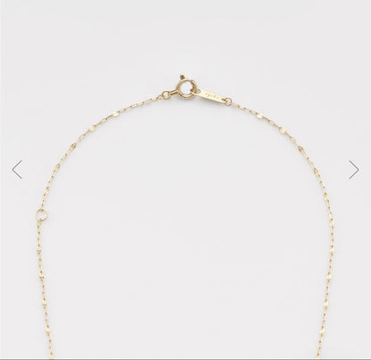 Agete pearl necklace with 45 cm length featuring lustrous white pearls on a delicate chain