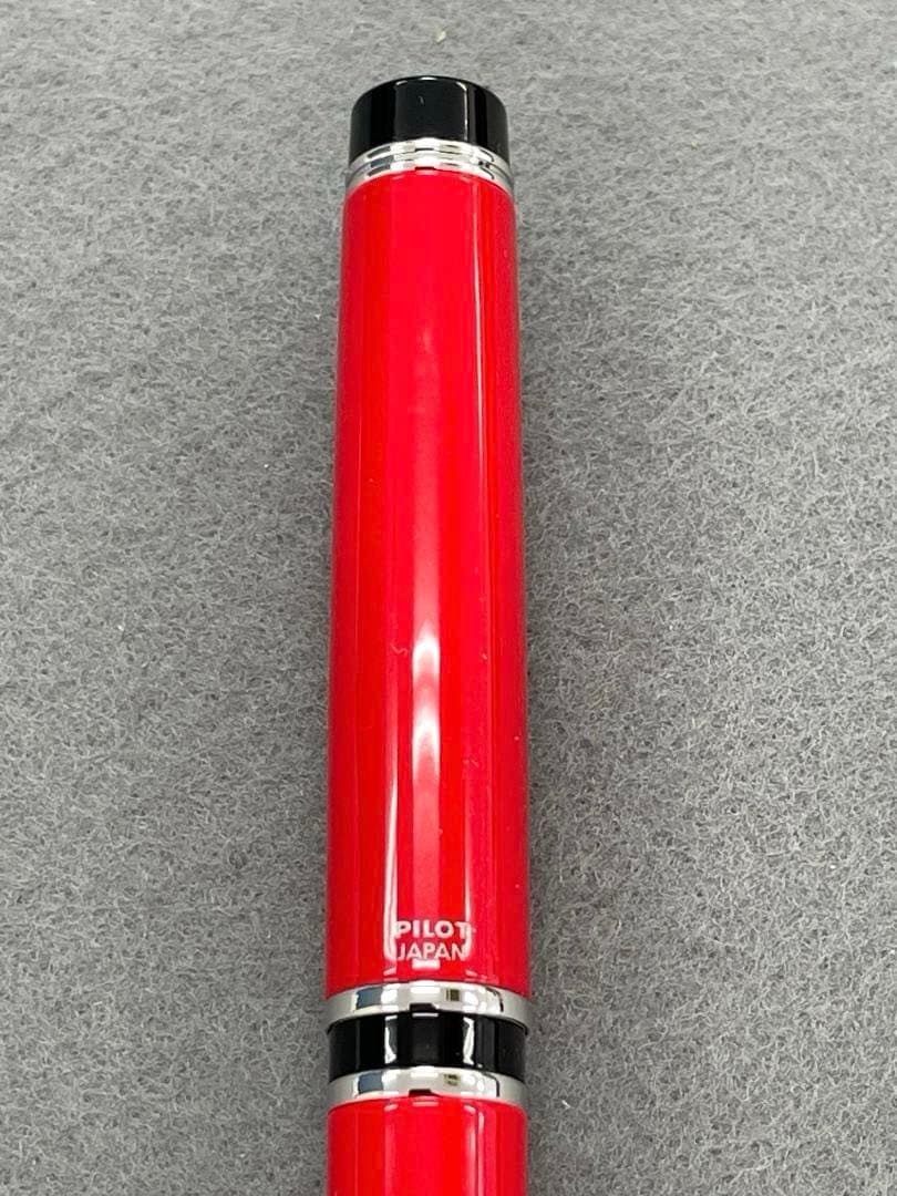 Red Pilot Gransee NC fountain pen with fine 14K gold nib, black accents, including converter and cartridges