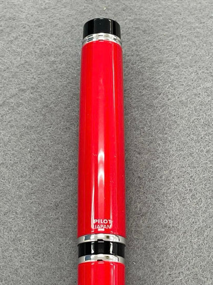 Red Pilot Gransee NC fountain pen with fine 14K gold nib, black accents, including converter and cartridges