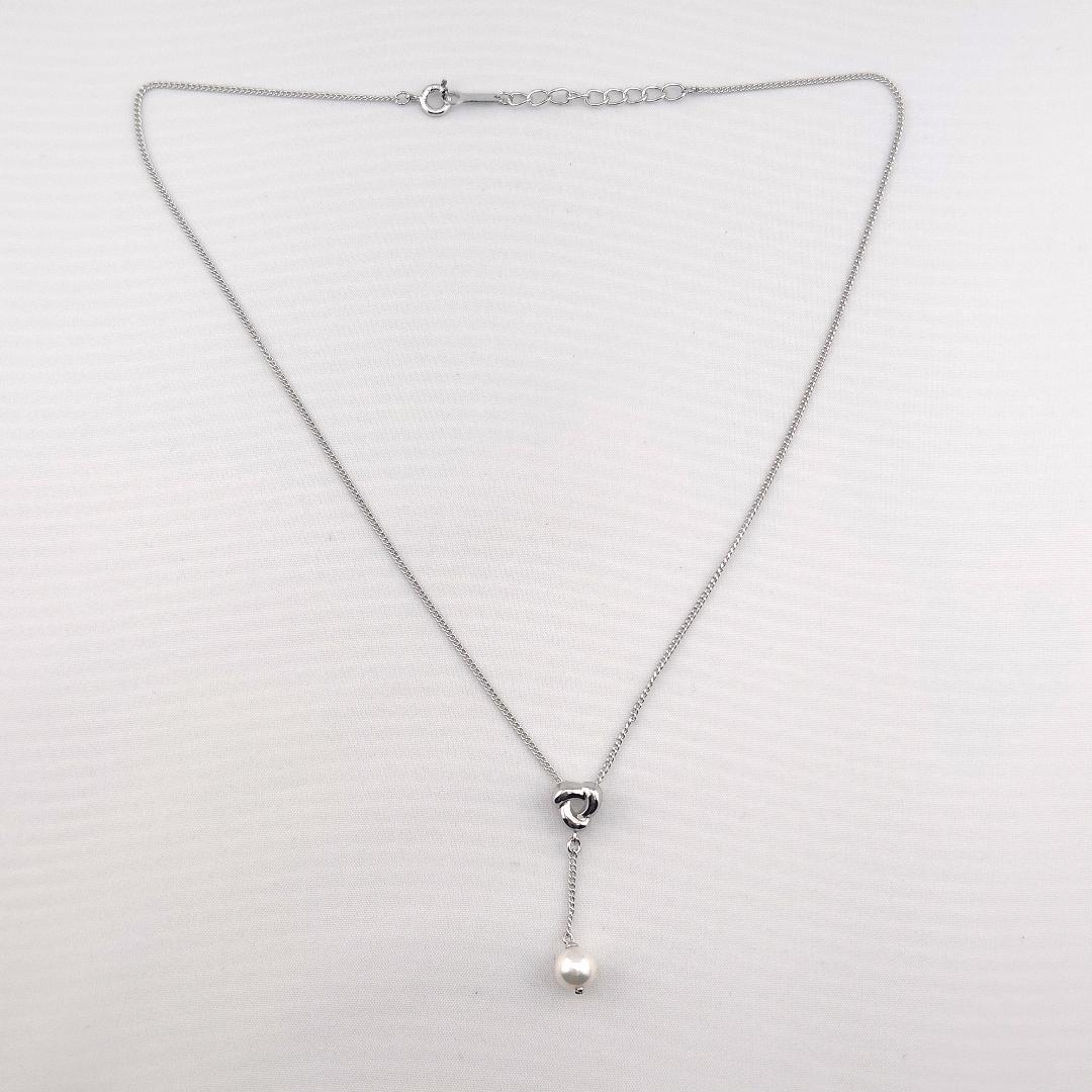 Tasaki pearl pendant necklace with 6-7mm white pearl on a sterling silver chain length 38-42cm