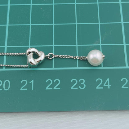 Tasaki pearl pendant necklace with 6-7mm white pearl on a sterling silver chain length 38-42cm