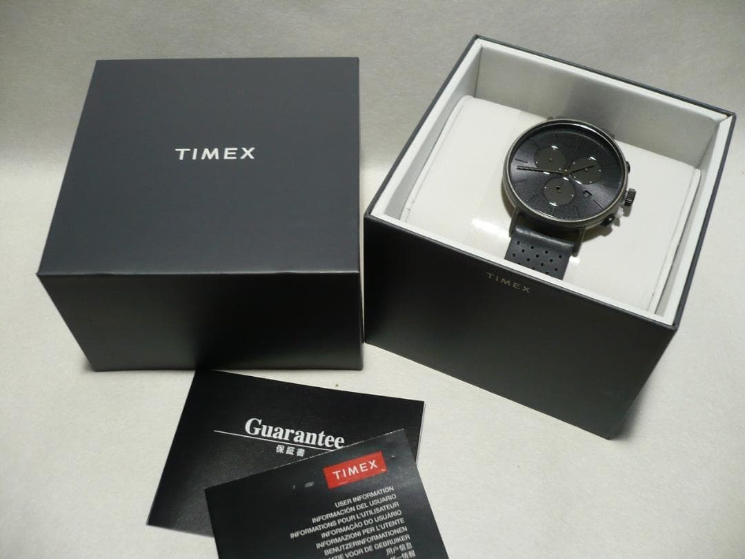 TIMEX TW2P93400 Quartz Men's Watch — Japanese