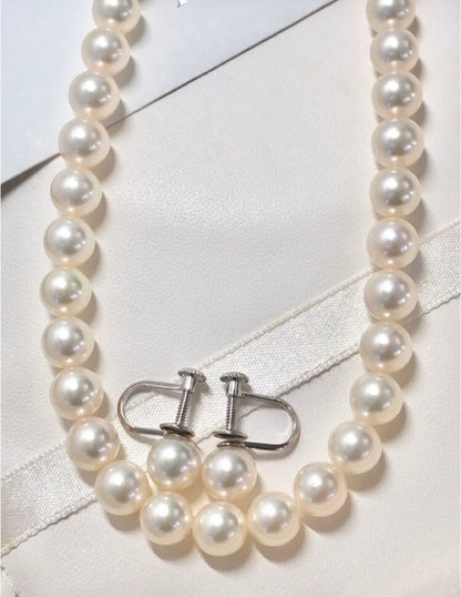 Tasaki Akoya pearl necklace and matching earrings set with 7.5mm pearls and silver double lock clasp