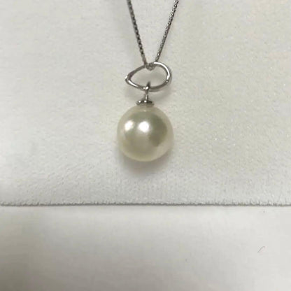 Akoya pearl pendant necklace with 9mm semi-round pearl and silver chain NO48