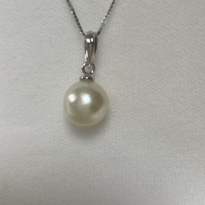 Akoya pearl pendant necklace with 9mm semi-round pearl and silver chain NO48