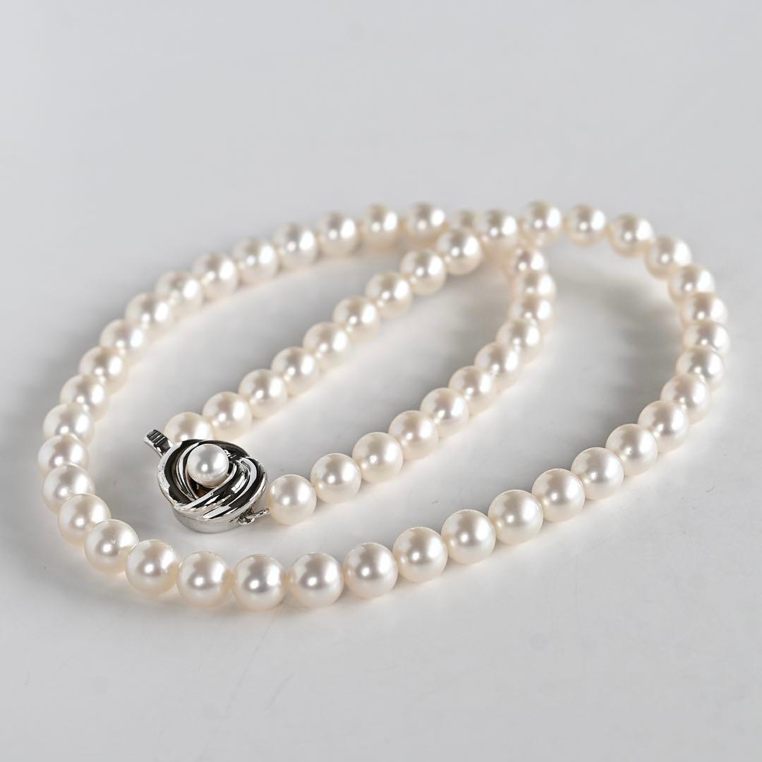 Takatsuki pearl necklace and matching earrings set with round 7mm Aoyama pearls and silver clasps