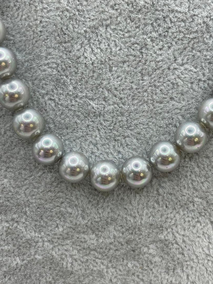 Akoya pearl silver necklace with 8mm natural blue tone gray pearls on a 40cm silver chain