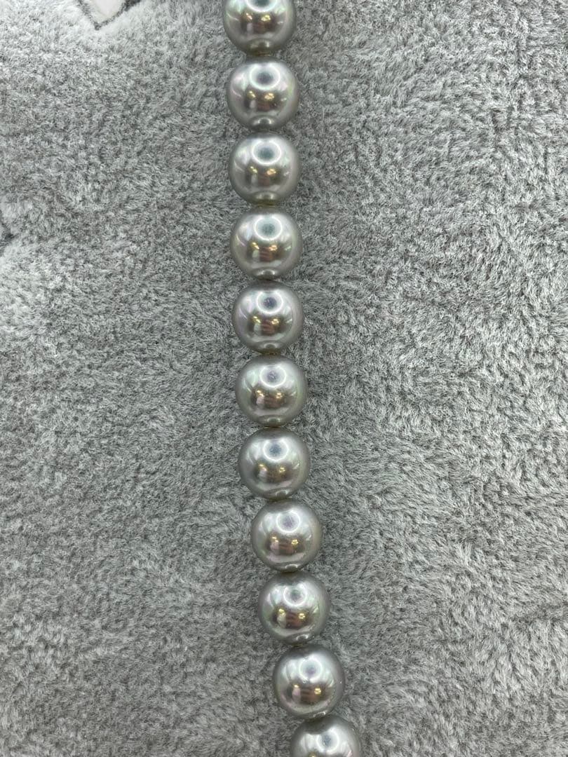 Akoya pearl silver necklace with 8mm natural blue tone gray pearls on a 40cm silver chain