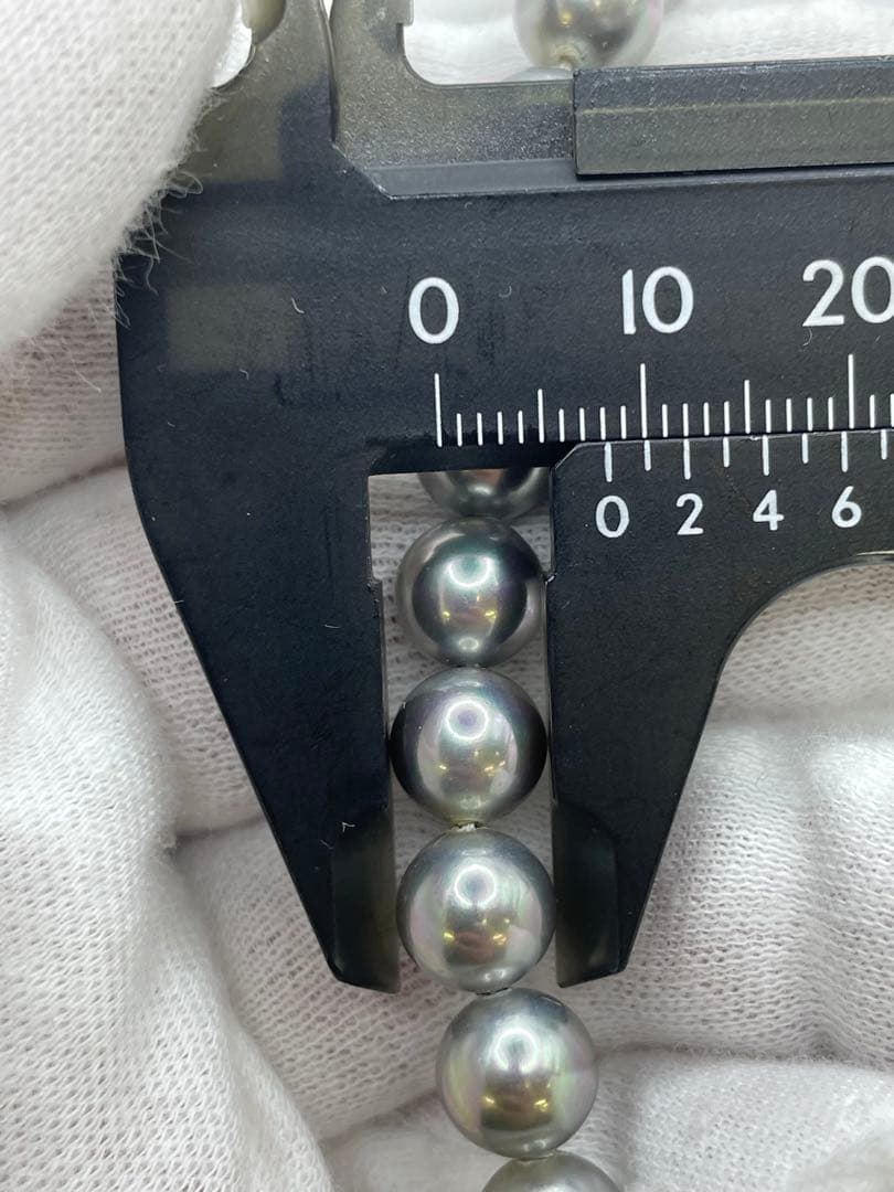 Akoya pearl silver necklace with 8mm natural blue tone gray pearls on a 40cm silver chain