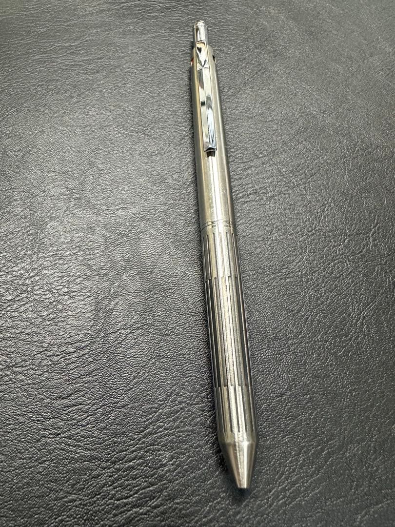 Pilot 2+1 embossed rear type ballpoint pen in very good condition with ergonomic grip and multi-color ink options