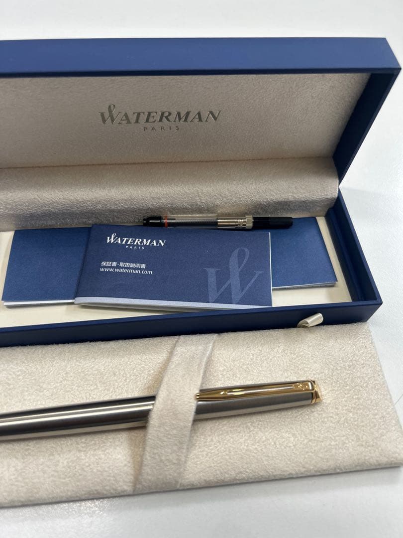 Waterman Silver Gold fountain pen with slim body, gold-plated cap, and dedicated case