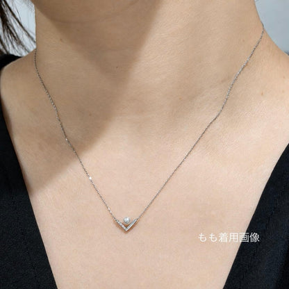 Law Pink Akoya pearl necklace with 0.03ct diamond set in platinum, featuring 3.5-4.0 mm pearls on a 41 cm chain