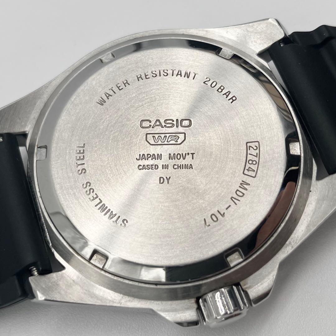 CASIO MDV-107 Quartz Men's Watch — Japanese