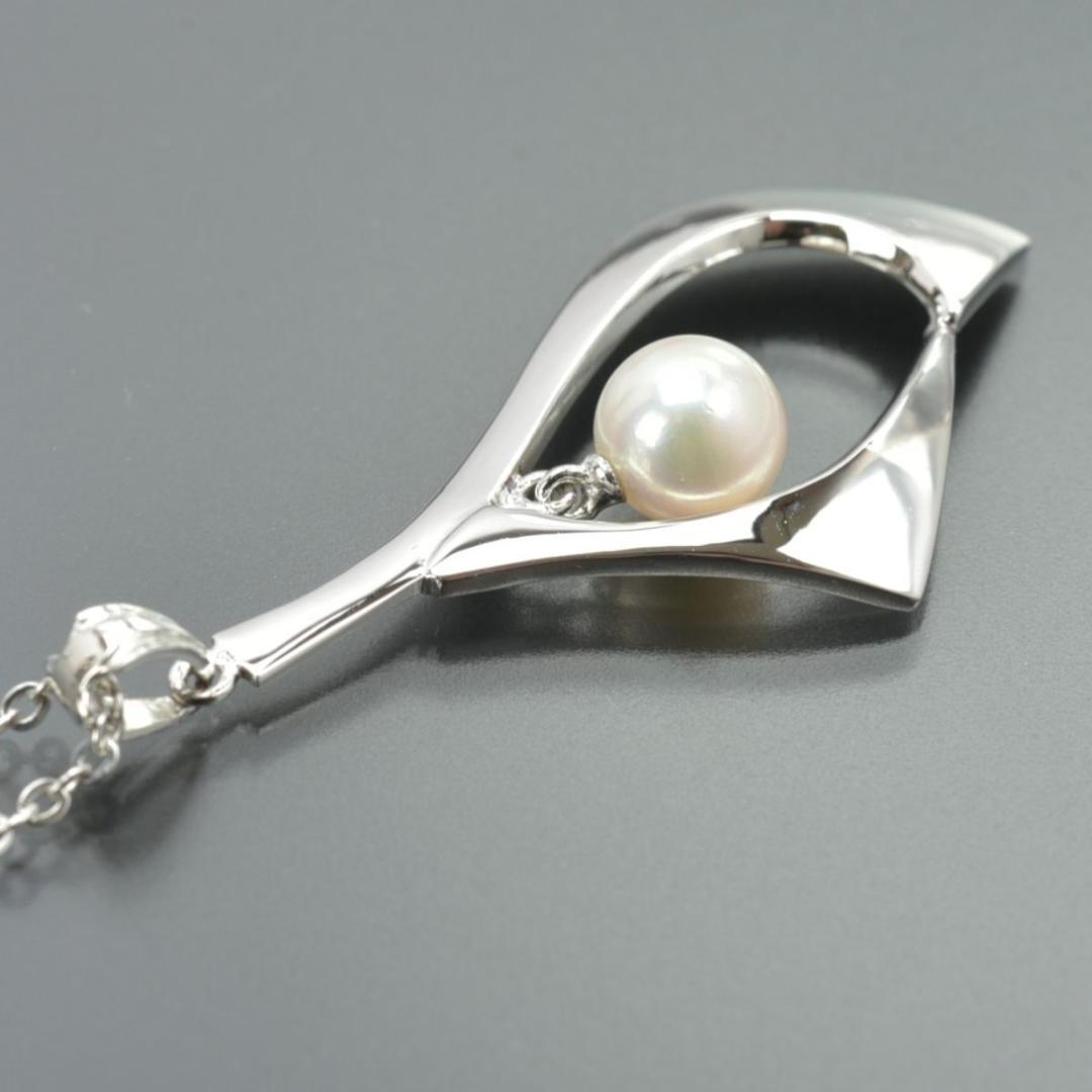 TASAKI silver necklace featuring a 6.6mm pearl and pendant with 40cm chain displayed with case