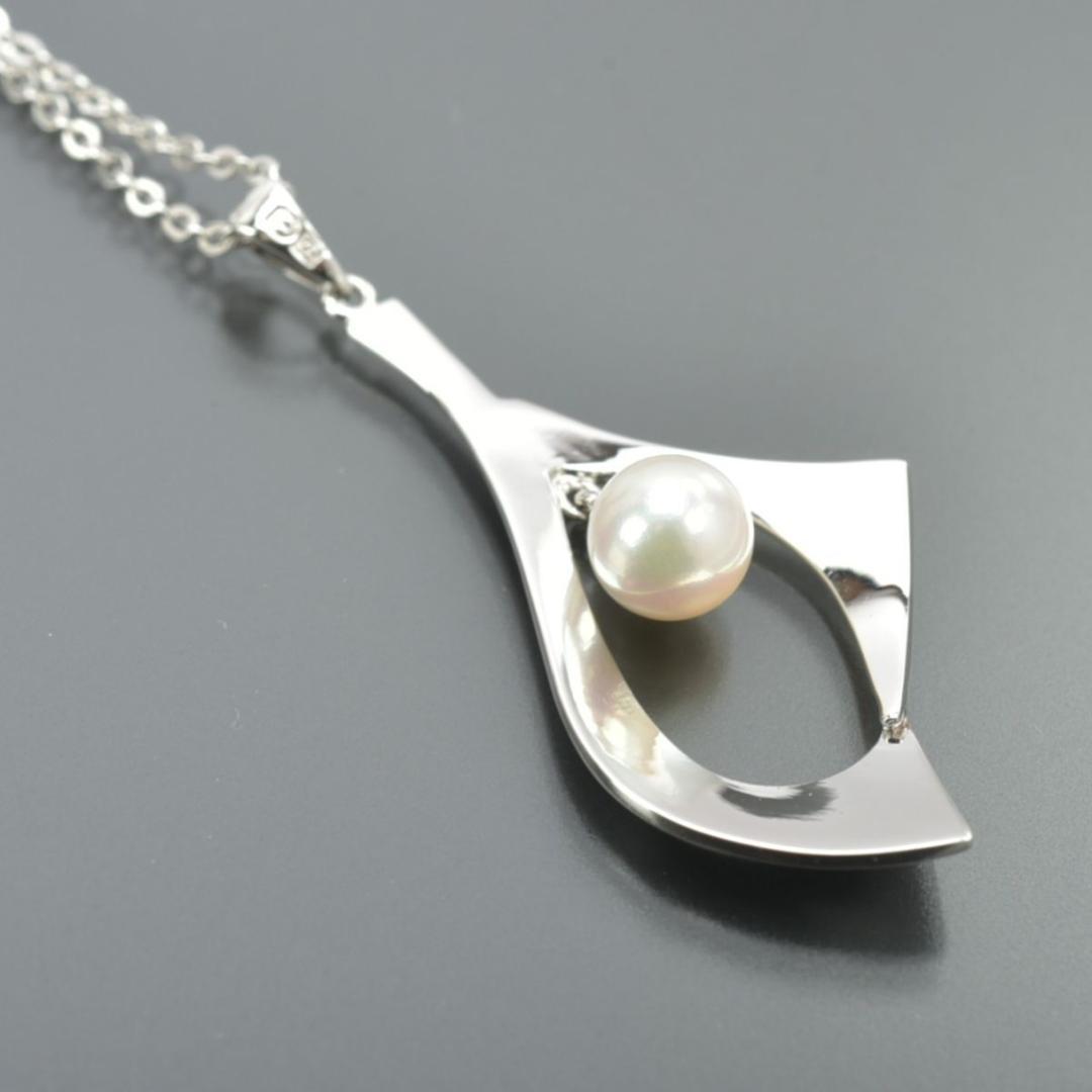TASAKI silver necklace featuring a 6.6mm pearl and pendant with 40cm chain displayed with case