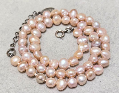 agete pink freshwater pearl silver necklace with 40cm length shown on white background