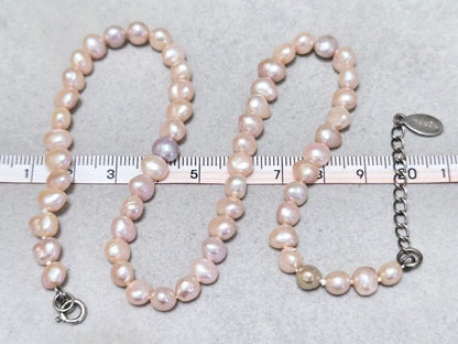 agete pink freshwater pearl silver necklace with 40cm length shown on white background