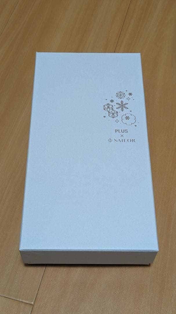 Sailor K.create Premium Cross and Professional Gear Slim Fountain Pen - Hatsu-Yuki Limited