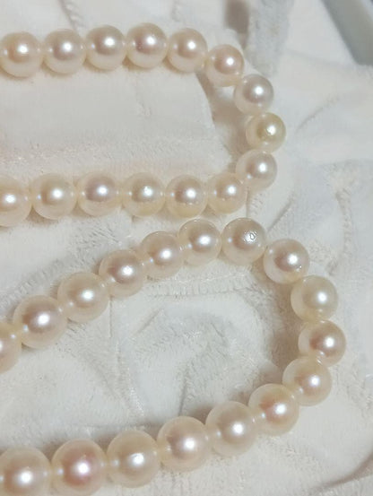 Kuro Pearls Akoya Pearl Necklace with 6.3mm white round pearls on a Silver 925 chain approx 40cm long