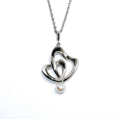 Mikimoto pearl double heart necklace with 4.9mm pearls on a 40cm silver chain