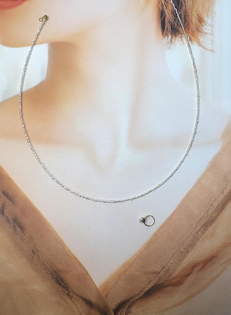 Akoya Bead Baby Ring Top K18 necklace with 1.5-2mm beads and 3.5mm 18K gold ring pendant on 41.5cm chain