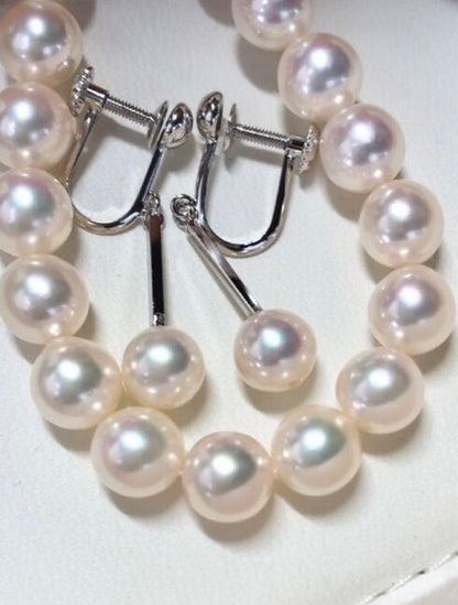Matsuzakaya Akoya pearl necklace with 6.5-7.0mm pearls and matching 6.7mm k14wg earrings